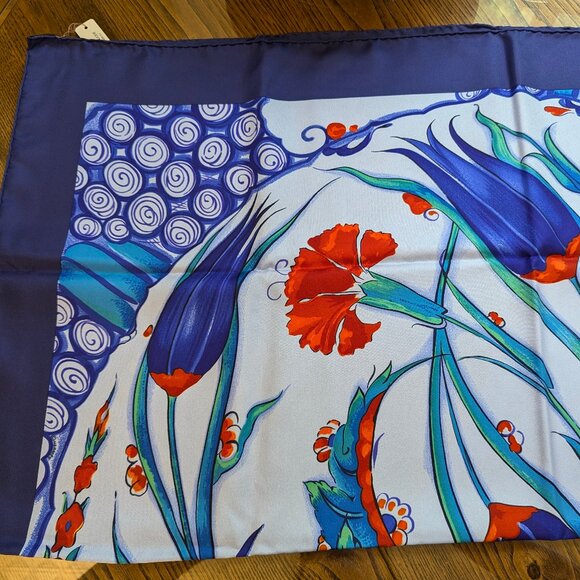 HERMES Ottomane Ceramique Blue Red 90 cm Silk Square Scarf w/ Box RARE - Picture 7 of 16